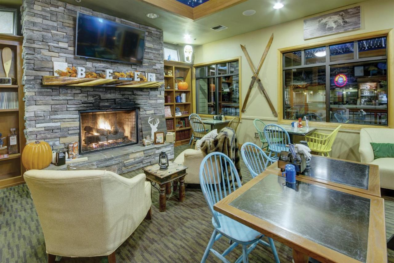 Seventh Mountain Resort Deschutes River Woods Bagian luar foto