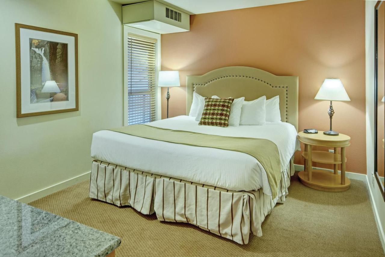 Seventh Mountain Resort Deschutes River Woods Bagian luar foto
