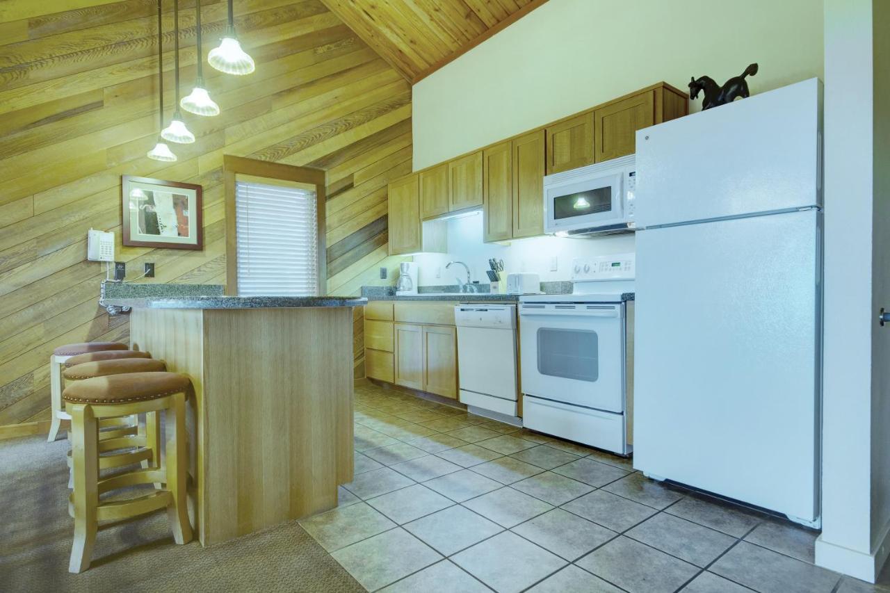 Seventh Mountain Resort Deschutes River Woods Bagian luar foto