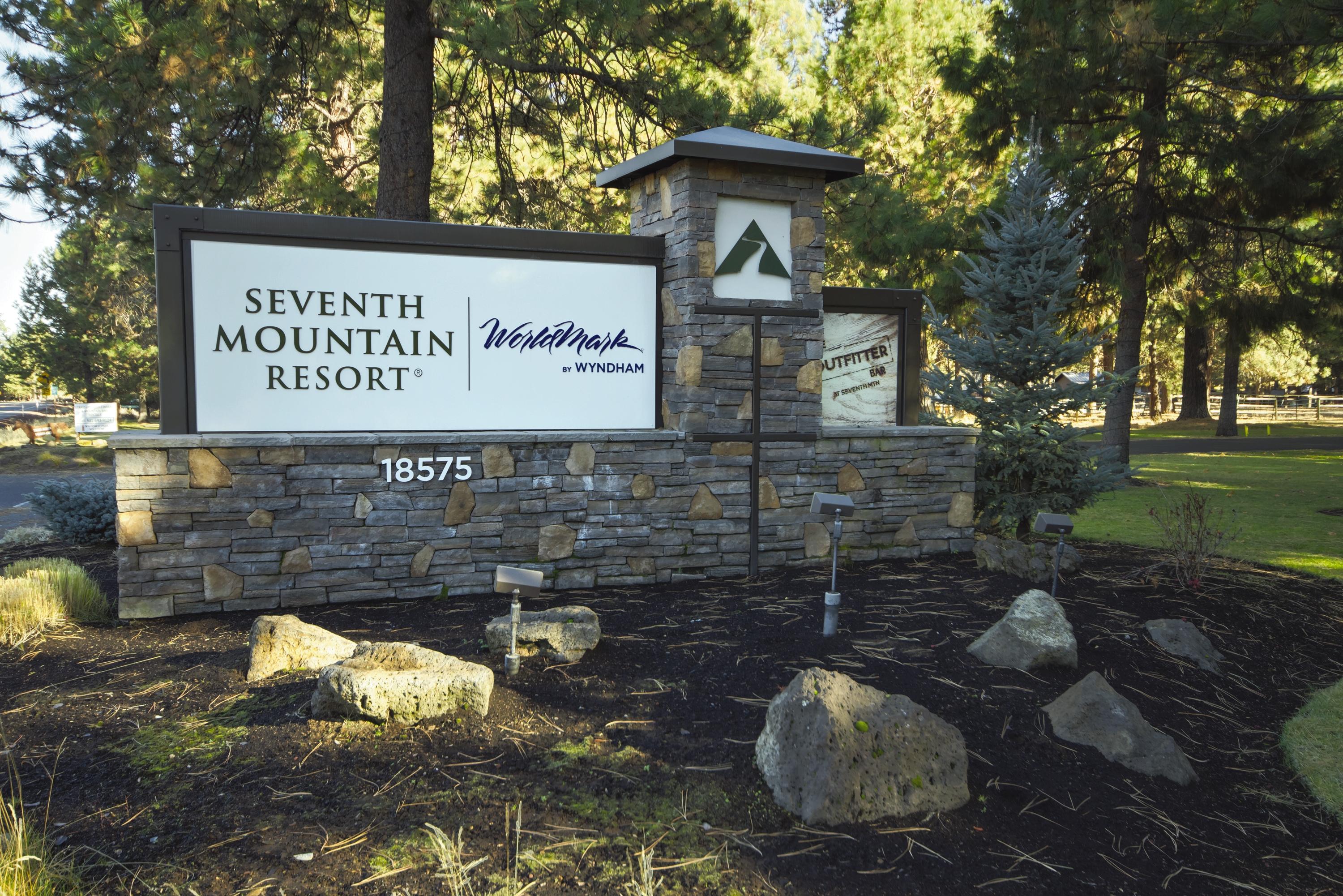 Seventh Mountain Resort Deschutes River Woods Bagian luar foto